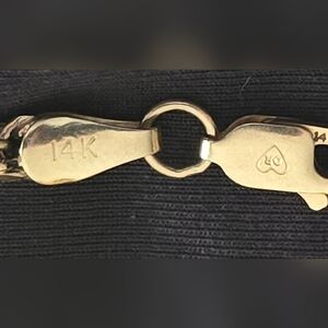 14K Gold Bracelet with Heart Detail